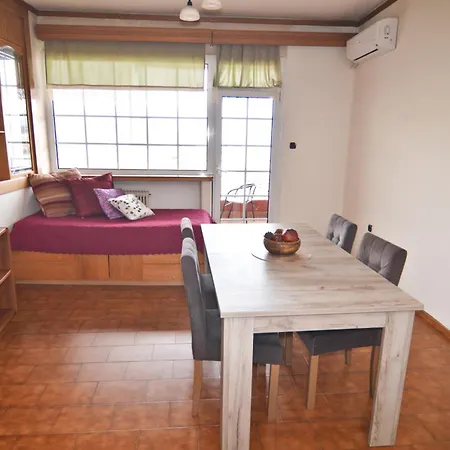 Tania's View Apartman
