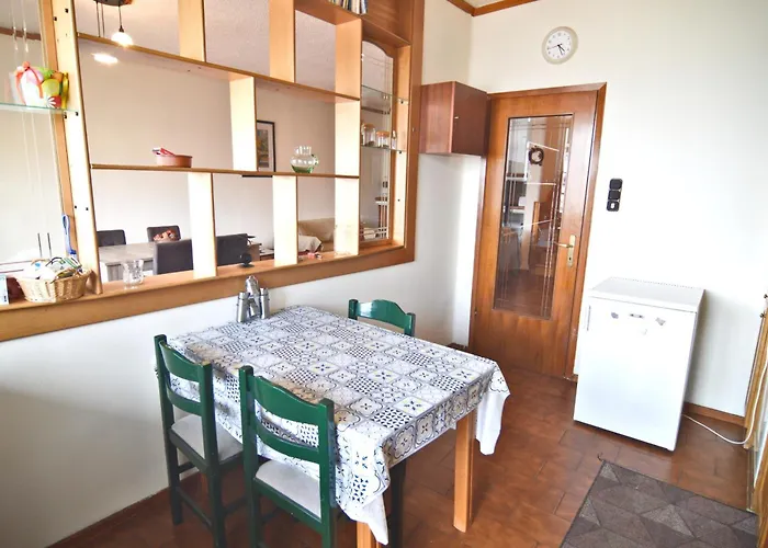 Tania's View Apartman Kasztoriá